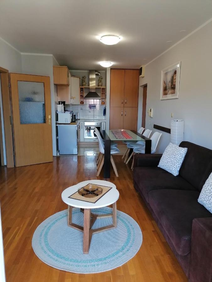 Apartman Laura Galileo Blizu Centra I Plaze Makarska Exterior photo